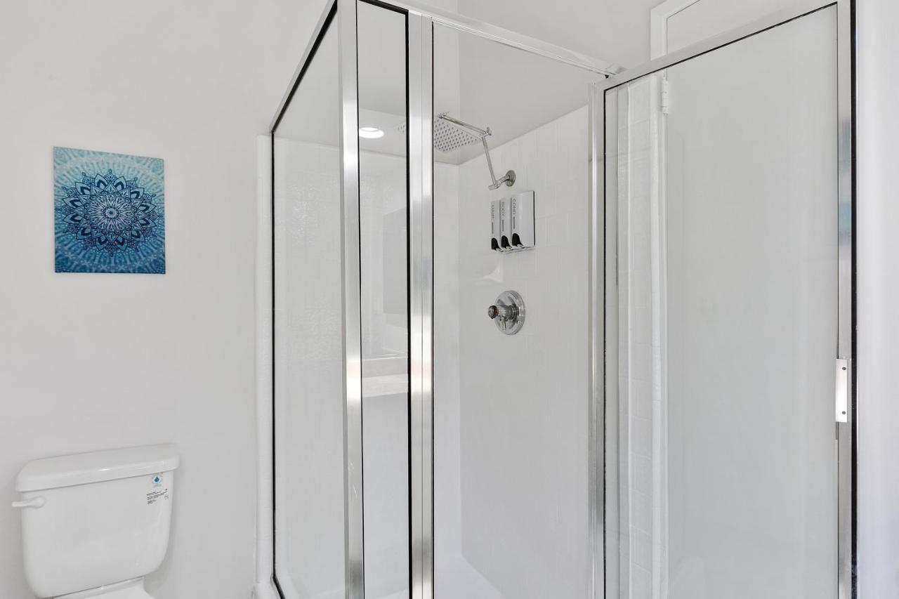 Beverly Hills Chic 2 Bed 2Bath With Patio And Parking 309 Los Ángeles Exterior foto