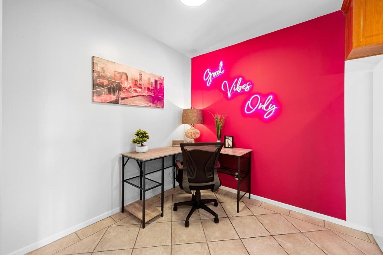 Beverly Hills Chic 2 Bed 2Bath With Patio And Parking 309 Los Ángeles Exterior foto