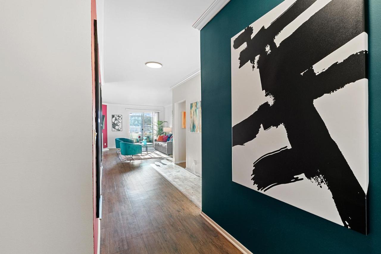 Beverly Hills Chic 2 Bed 2Bath With Patio And Parking 309 Los Ángeles Exterior foto