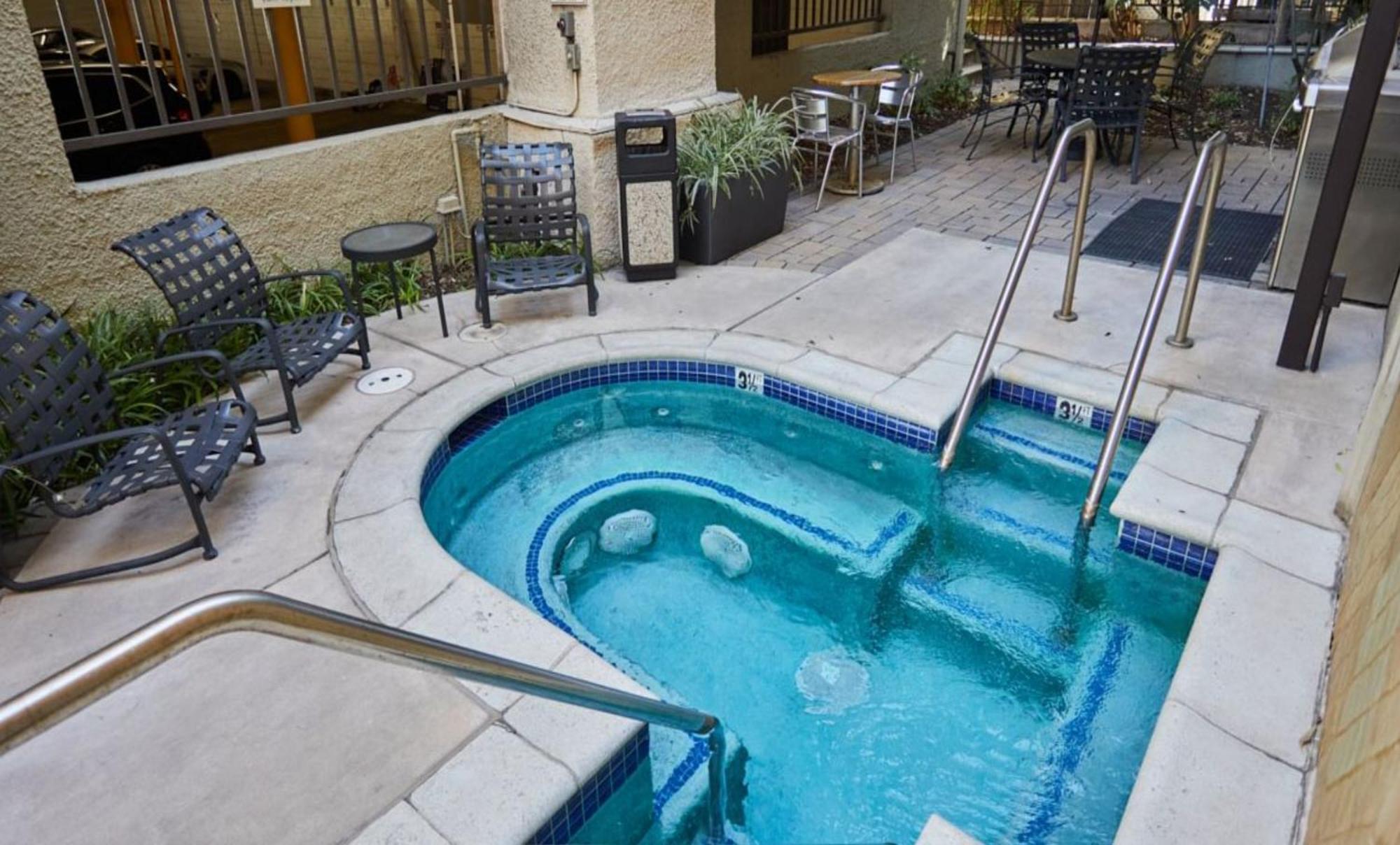 Beverly Hills Chic 2 Bed 2Bath With Patio And Parking 309 Los Ángeles Exterior foto